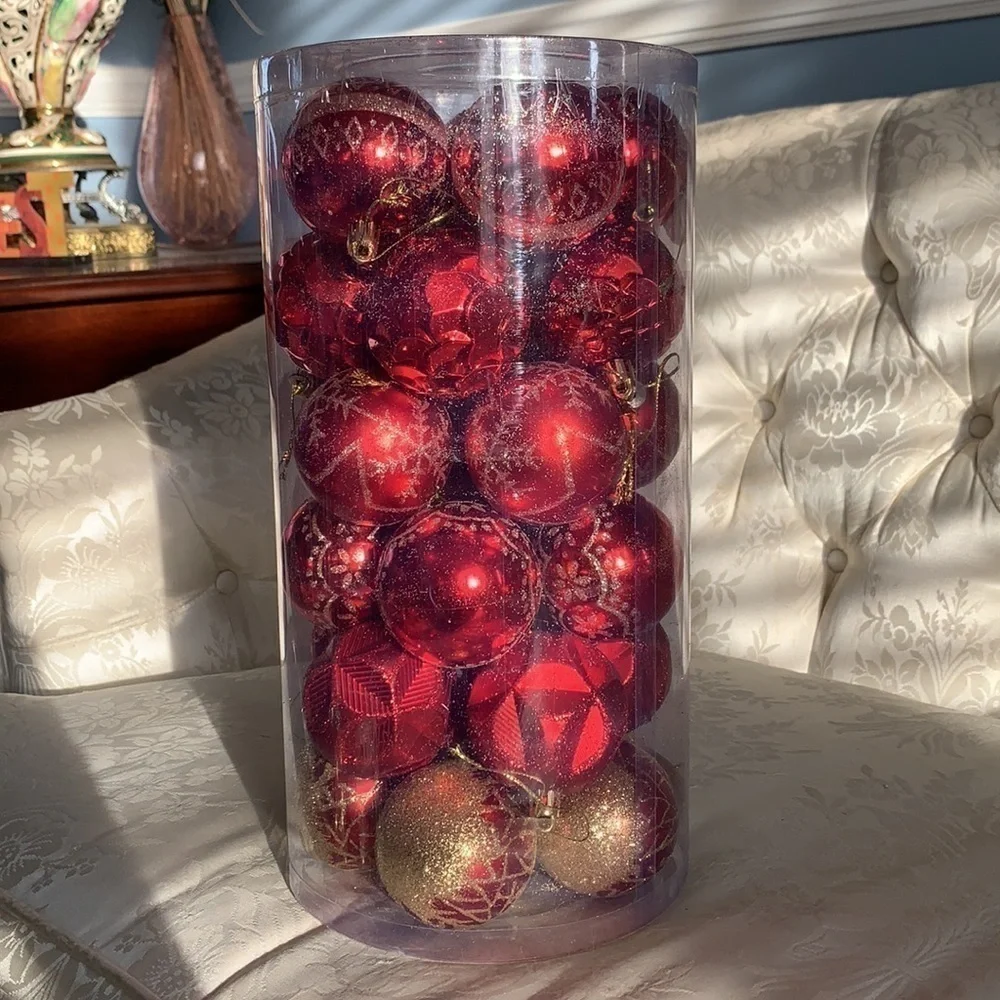 Brand New Set of 30 Red & Gold Christmas Ball Ornaments